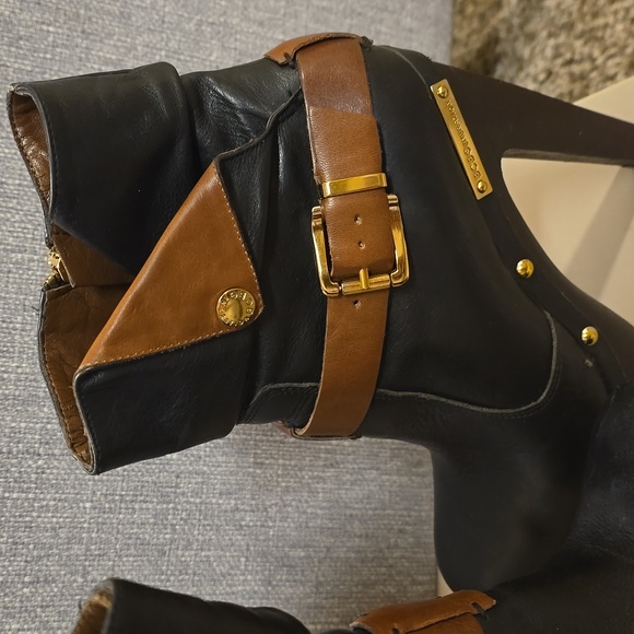 Booties - Picture 5 of 6